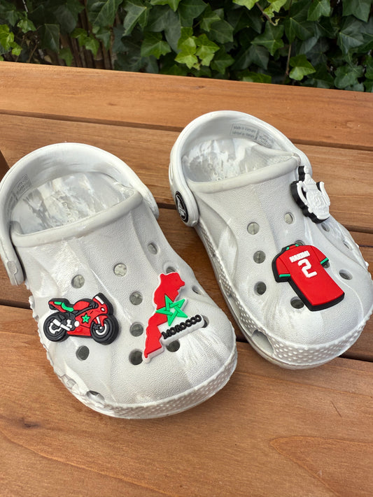Crocs pin