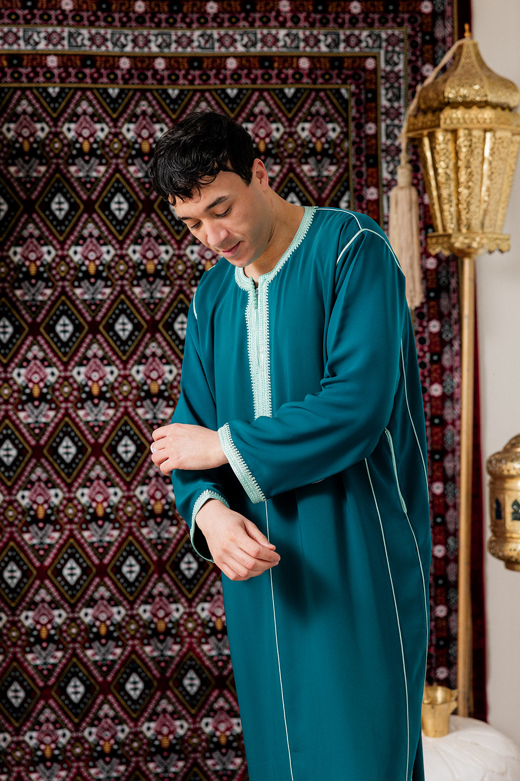 Abaya Nail